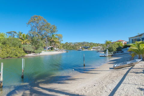 Caribbean Noosa - Sydney 4u 1