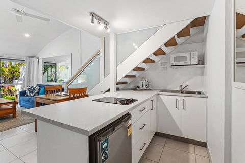 Caribbean Noosa - Sydney 4u 27