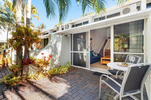 Caribbean Noosa - Sydney 4u 25