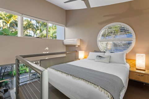 Caribbean Noosa - Sydney 4u 36