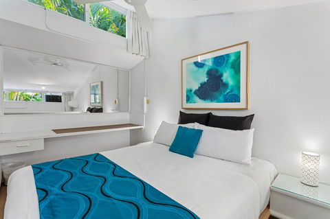 Caribbean Noosa - Sydney 4u 22