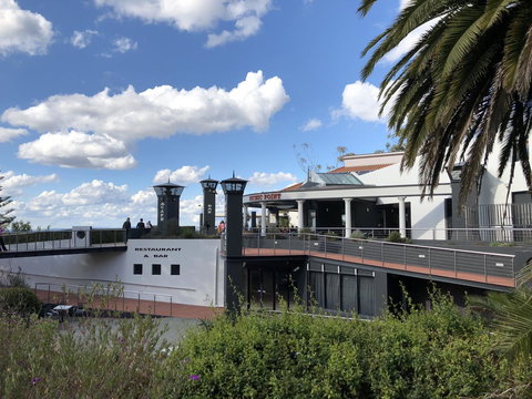 Picnic Point Villas - Accommodation Sydney 3