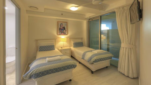 Cilento Mooloolaba - Sydney 4u 23