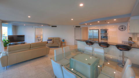Cilento Mooloolaba - Sydney 4u 24