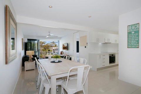 Jacaranda Noosa - Sydney 4u 10