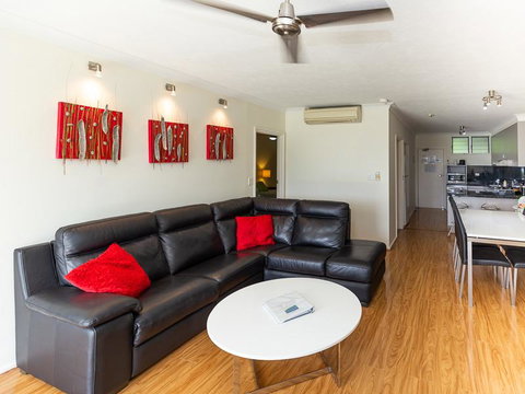 Beach Lodges - Accommodation Sydney 32