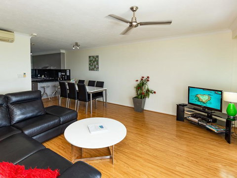 Beach Lodges - Accommodation Sydney 31