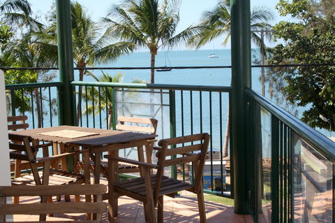 Magnetic Sunsets Resort - Sydney 4u 3