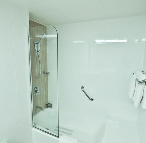 Pacific Hotel Cairns - Sydney 4u 36