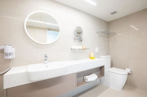 Pacific Hotel Cairns - Sydney 4u 21