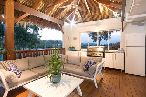 Whitsunday Luxury Homes - Sydney 4u 2