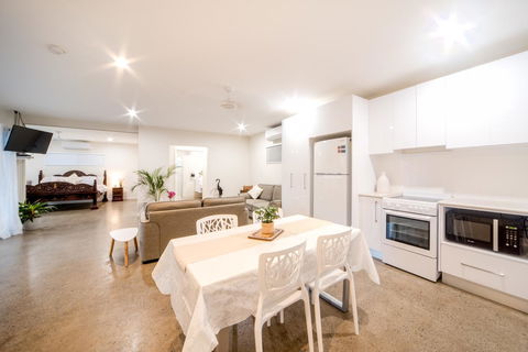 Whitsunday Luxury Homes - Sydney 4u 10