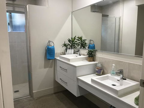 Whitsunday Luxury Homes - Sydney 4u 13