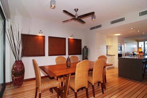 The Boathouse Apartments - Sydney 4u 12