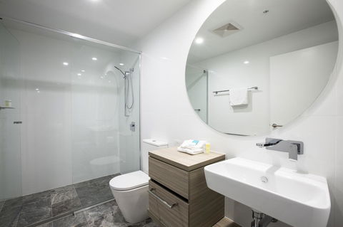 Qube Broadbeach - Sydney 4u 39