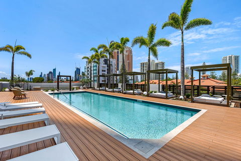 Qube Broadbeach - Sydney 4u 25