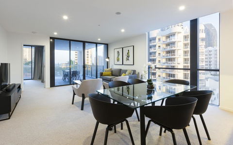 Qube Broadbeach - Sydney 4u 42