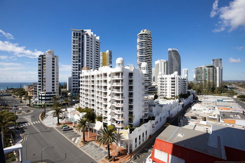 Qube Broadbeach - Sydney 4u 10