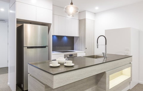 Boardwalk Burleigh Beach - Official - Accommodation Sydney 21