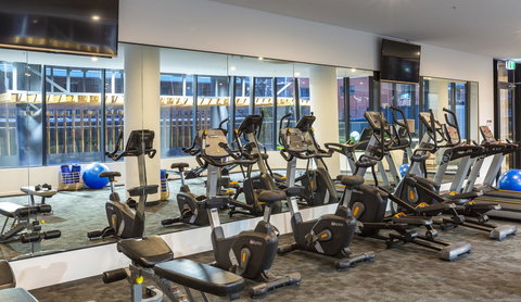 Boardwalk Burleigh Beach - Official - Accommodation Sydney 23