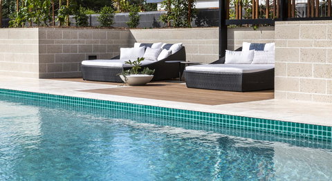 Boardwalk Burleigh Beach - Official - Accommodation Sydney 28