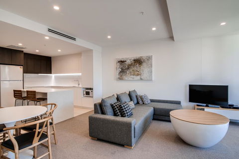 Iconic Kirra Beach Resort - Sydney 4u 4