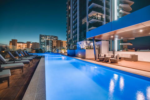 Iconic Kirra Beach Resort - Sydney 4u 20