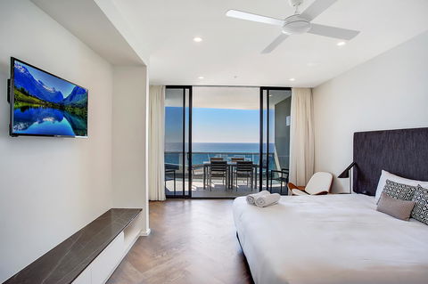 Iconic Kirra Beach Resort - Sydney 4u 27