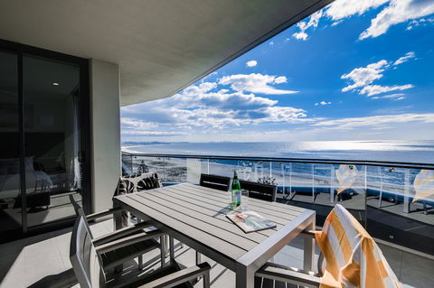 Iconic Kirra Beach Resort - Sydney 4u 42