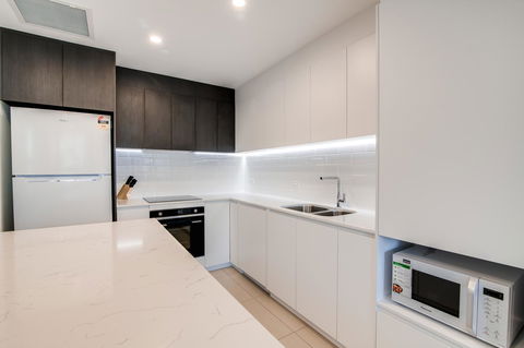 Iconic Kirra Beach Resort - Sydney 4u 44