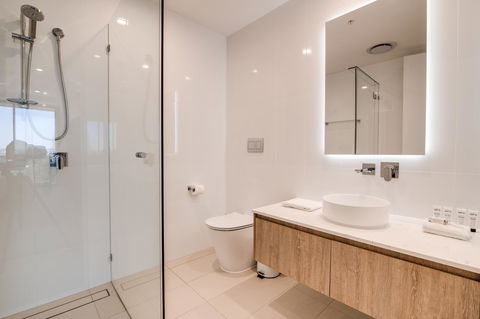 Iconic Kirra Beach Resort - Sydney 4u 2