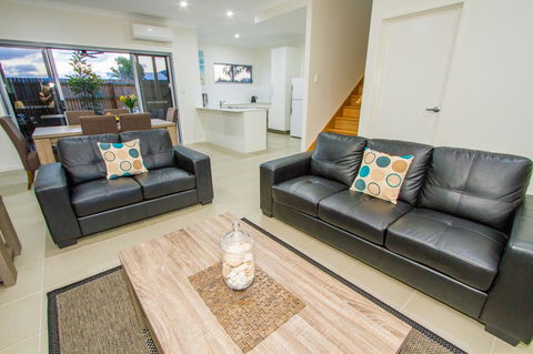 Agnes Sails - Accommodation Sydney 0