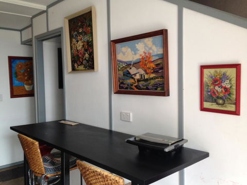 XYL Pets Friendly Seaside Boutique Guesthouse - Sydney 4u 6