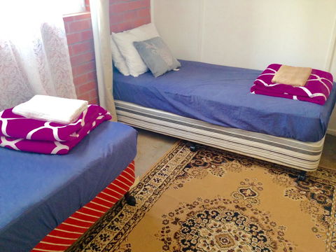 XYL Pets Friendly Seaside Boutique Guesthouse - Sydney 4u 8