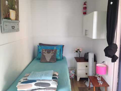 XYL Pets Friendly Seaside Boutique Guesthouse - Sydney 4u 28