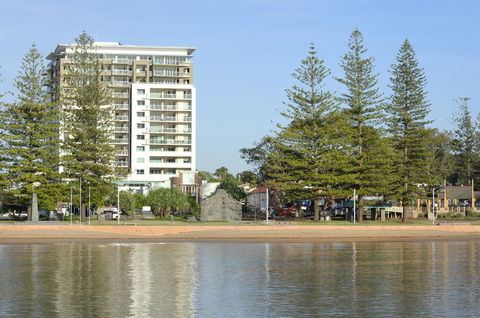 Proximity Waterfront Apartments - Sydney 4u 37