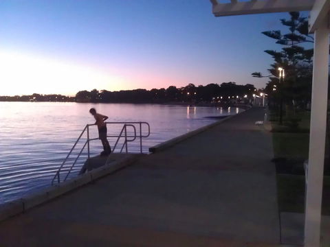 Proximity Waterfront Apartments - Sydney 4u 40