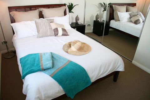 Proximity Waterfront Apartments - Sydney 4u 33