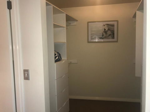 Proximity Waterfront Apartments - Sydney 4u 3