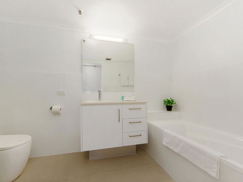 Sunbird Beach Resort Main Beach - Accommodation Sydney 31
