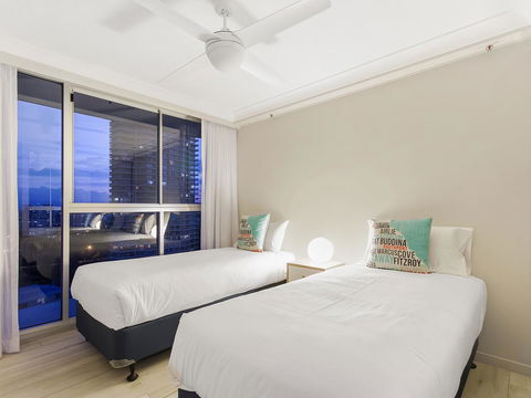 Sunbird Beach Resort Main Beach - Accommodation Sydney 6