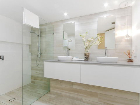 Sunbird Beach Resort Main Beach - Accommodation Sydney 5