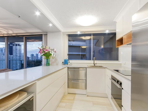 Sunbird Beach Resort Main Beach - Accommodation Sydney 8