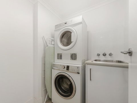 Sunbird Beach Resort Main Beach - Accommodation Sydney 25