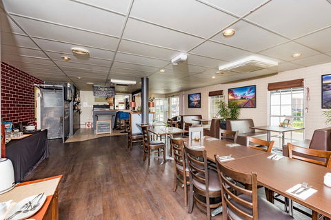 Takalvan Motel - Sydney 4u 5