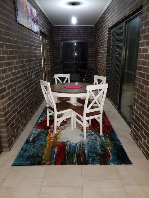 Adwaga Lodge - Sydney 4u 11