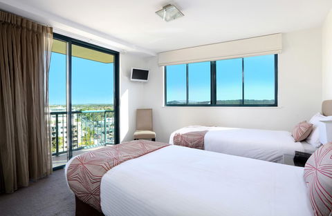 Peninsular Beachfront Resort - Sydney 4u 5