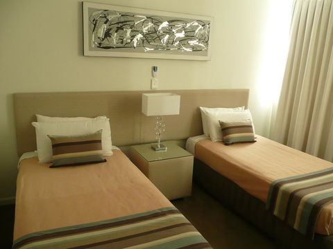 Grosvenor Beachfront Apartments Surfers Paradise - Sydney 4u 20