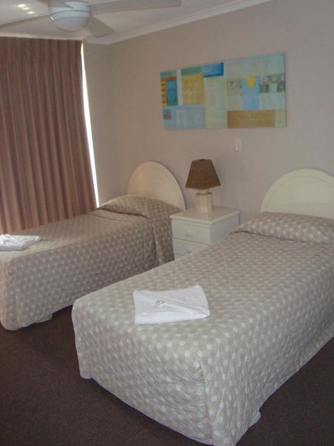 Grosvenor Beachfront Apartments Surfers Paradise - Sydney 4u 18