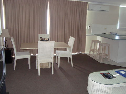 Grosvenor Beachfront Apartments Surfers Paradise - Sydney 4u 26